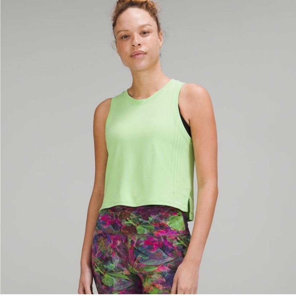Lululemon Train to Be Tank in Light Lime Green. Size 10.